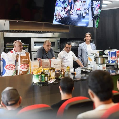 Curso de pizzaiolo da Scuola Italiana Pizzaioli no Brasil